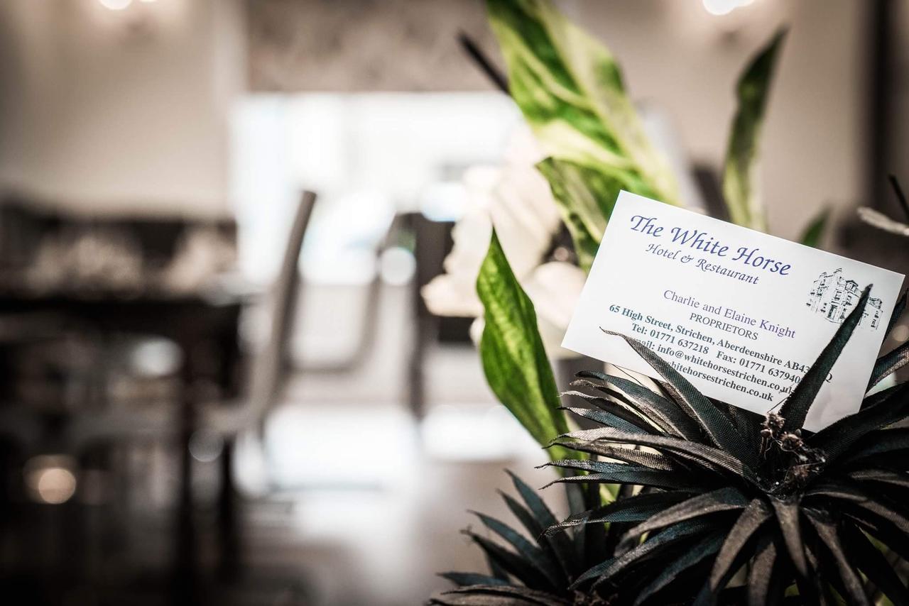 Strichen White Horse Hotel מראה חיצוני תמונה